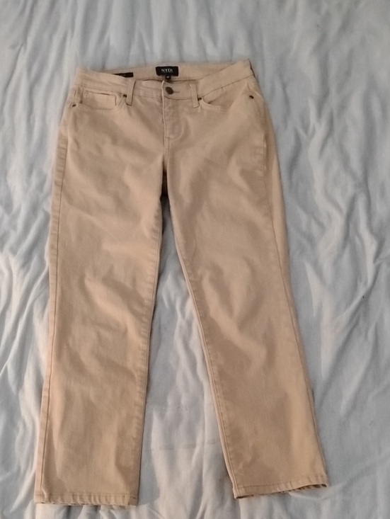 NYDJ Denim - NYDJ Straight-Leg Capri Jeans in Light Beige